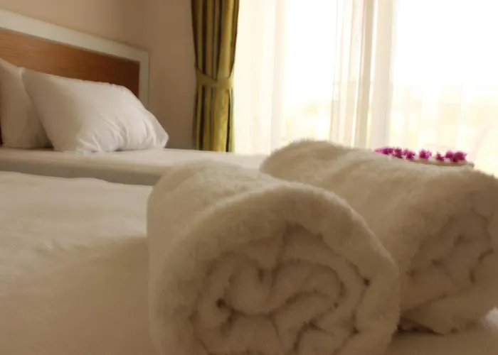 Hotel Harmony Side